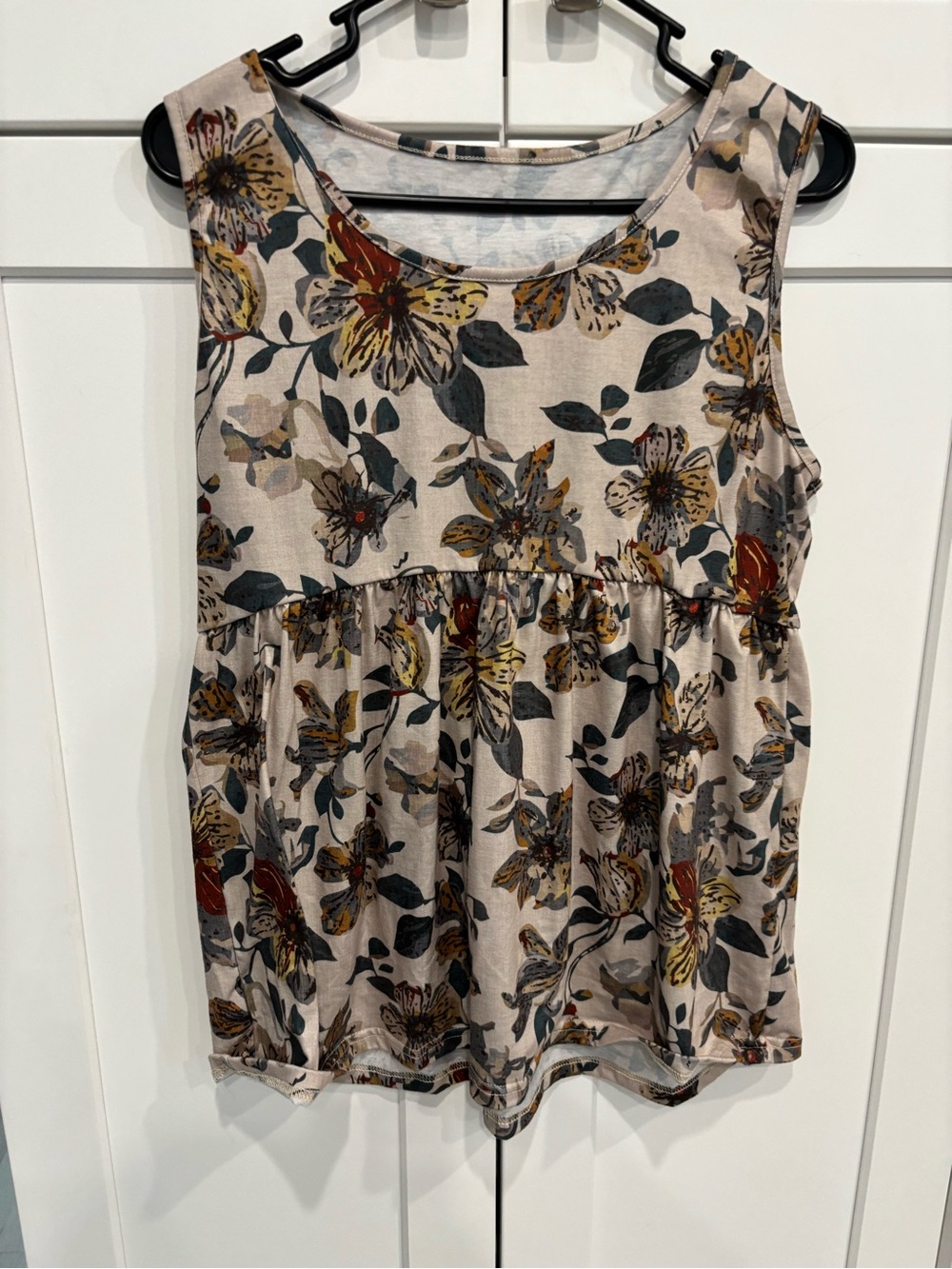 SHEIN Beige Floral Sleeveless Tank with Red and Yellow Accents